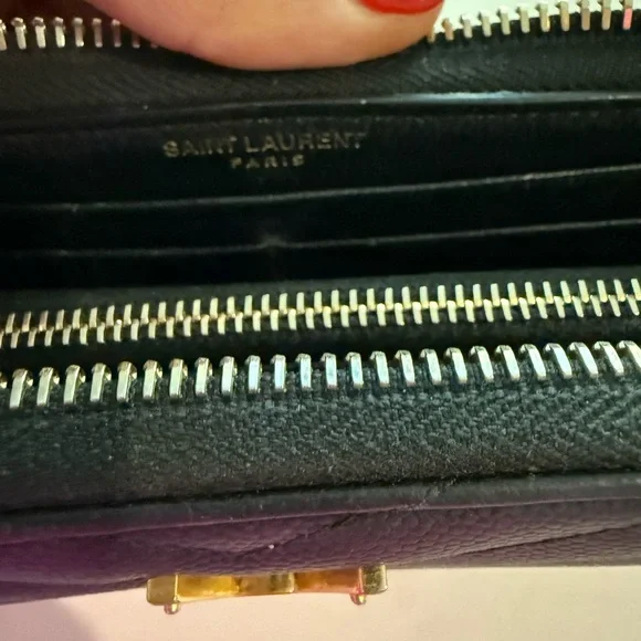 YVES SAINT LAURENT Monogram zip-around Wallet | Black - Picture 6 of 8